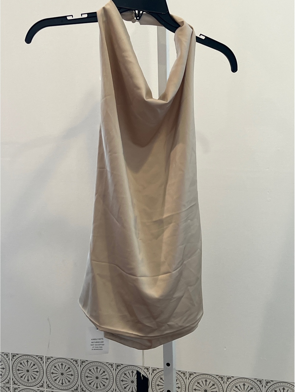 ALL THE WAYS Beth Halter Top - Picture 3 of 6